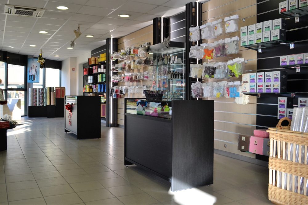 Agencement magasin grossiste - Passy - Juillet 2018 - Aura Projets d